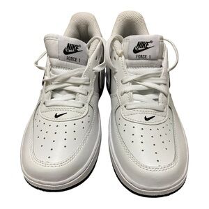 Nike Youth Low Force 1 Leather Triple White Sz Y1 New Without Box